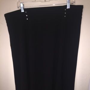 Avenue Black Skirt